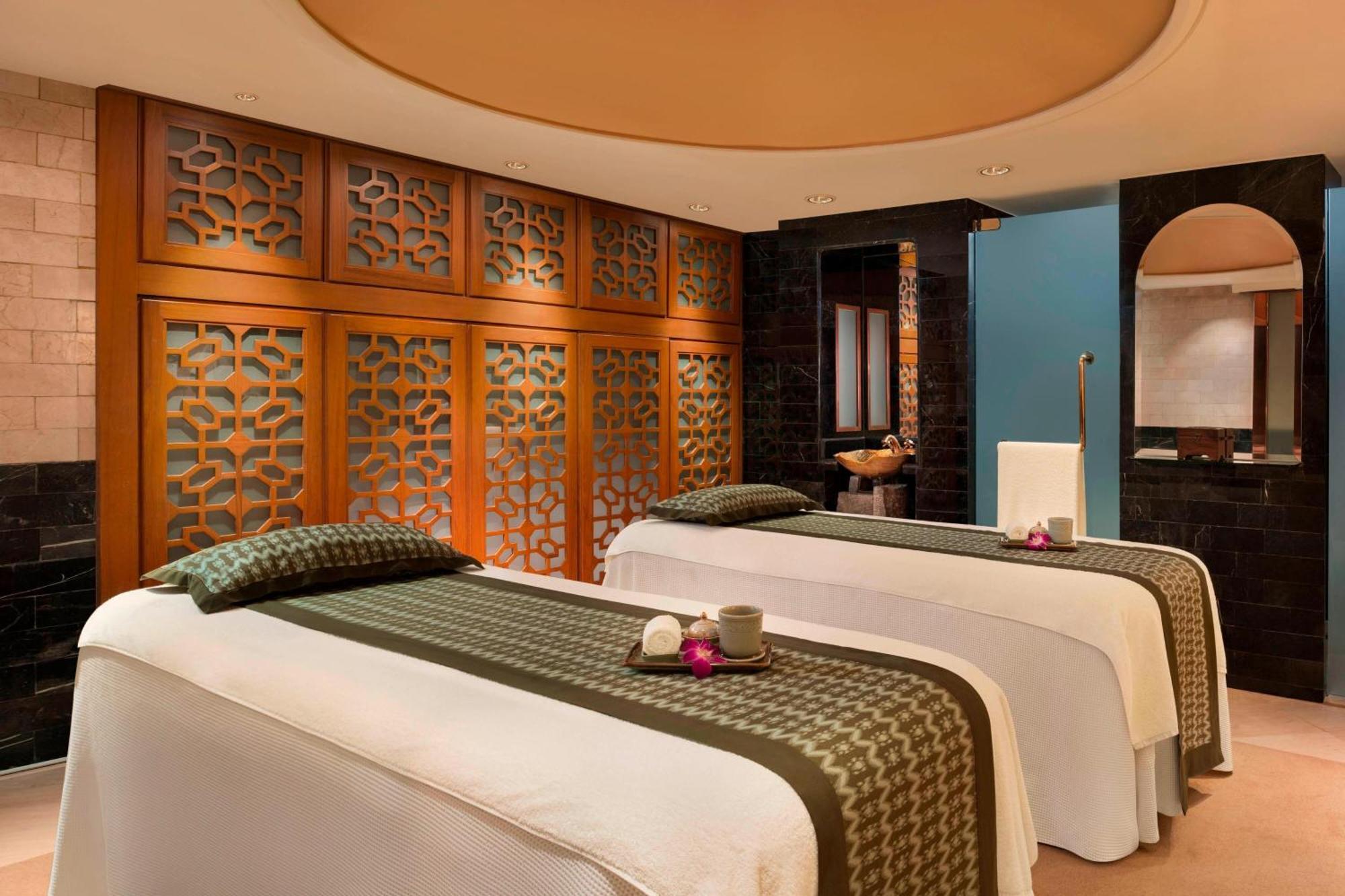 Sheraton Grande Sukhumvit, A Luxury Collection Hotel, Отель 5*