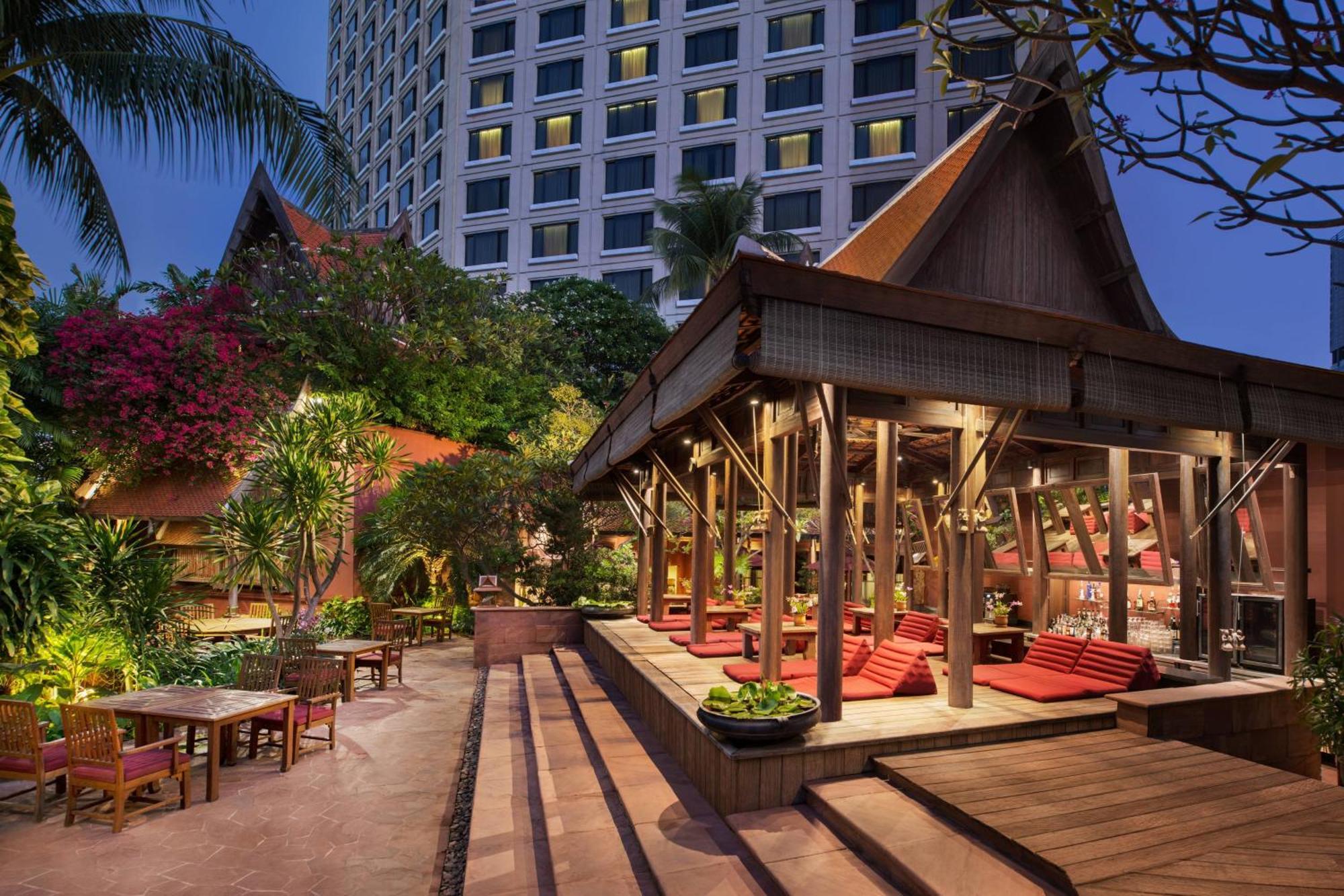Sheraton Grande Sukhumvit, A Luxury Collection Hotel, Отель